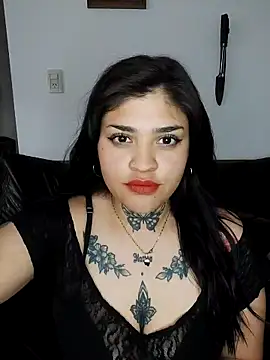 Snapshot of AlexxaMoon chatting on October 27, 5:17 pm AlexxaMoon online show from October 27, 5:17 pm