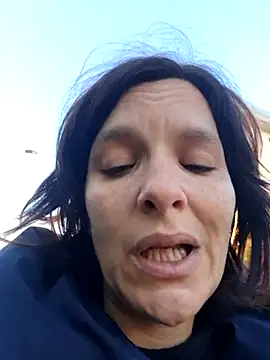 Piediniecollant online show from November 23, 8:47 am