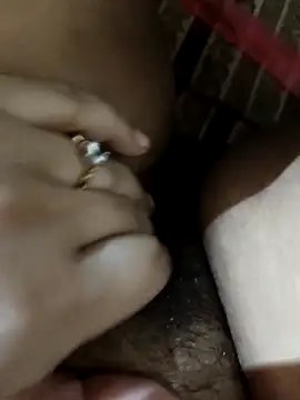 Israt Riya 25 online show from October 31, 8:32 pm