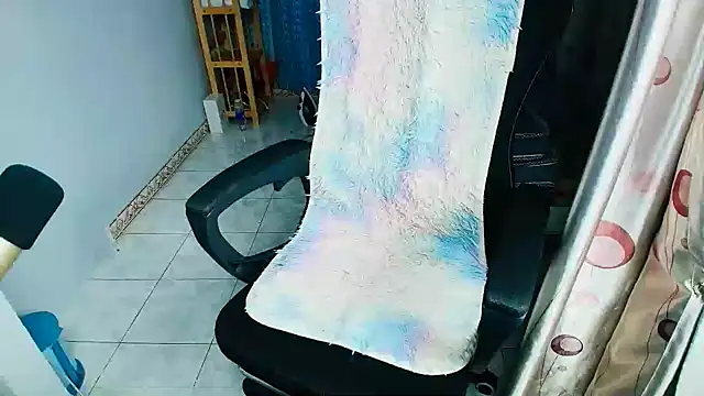 Fiona1010 online show from January 9, 1:08 am