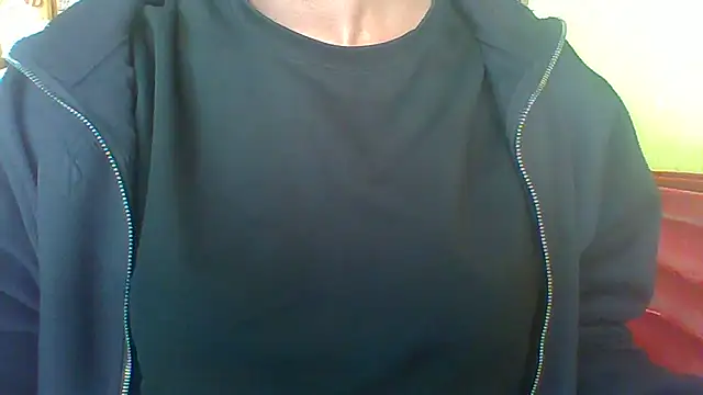 Snapshot of sashachin chatting on December 14, 1:38 pm sashachin online show from December 14, 1:38 pm