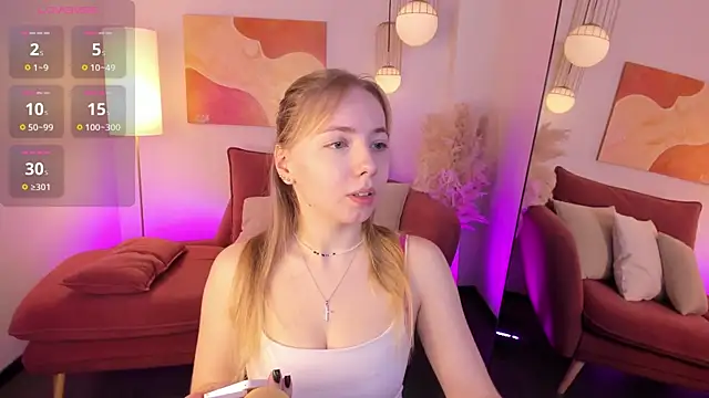 Snapshot of Nora_Miller chatting on November 6, 5:52 am Nora Miller online show from November 6, 5:52 am