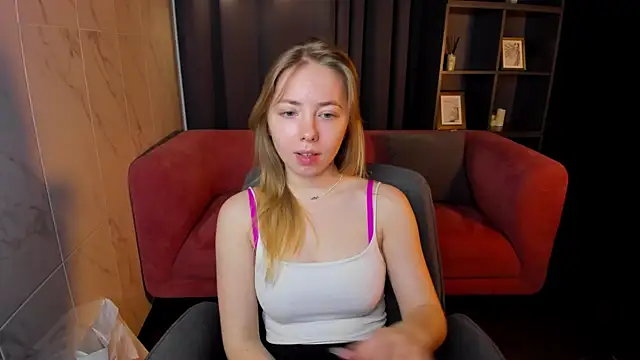 Snapshot of Nora_Miller chatting on November 21, 6:01 am Nora Miller online show from November 21, 6:01 am