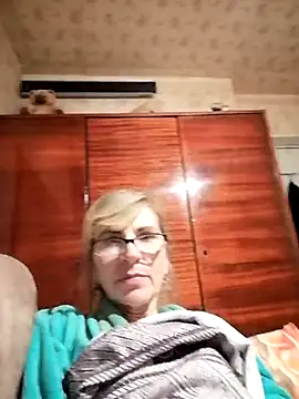 Snapshot of Georgette466 chatting on November 14, 7:01 pm Georgette466 online show from November 14, 7:01 pm