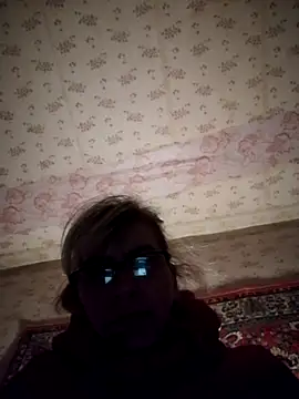 Snapshot of Georgette466 chatting on December 2, 4:40 am Georgette466 online show from December 2, 4:40 am