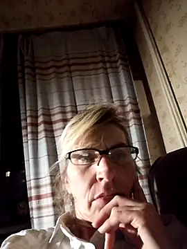 Snapshot of Georgette466 chatting on December 2, 9:21 pm Georgette466 online show from December 2, 9:21 pm