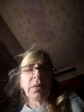 Snapshot of Georgette466 chatting on December 16, 4:28 am Georgette466 online show from December 16, 4:28 am