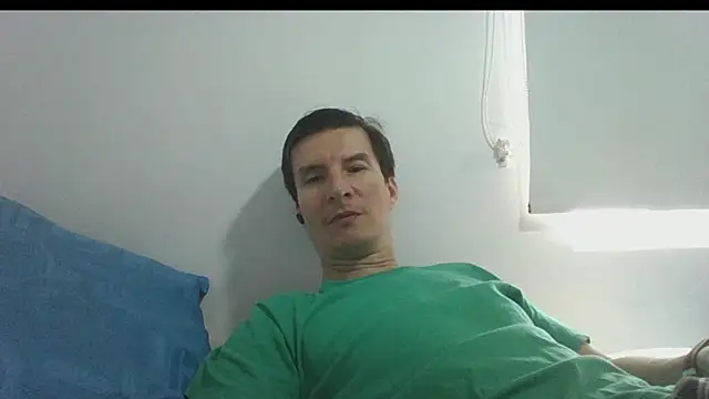 Snapshot of carliesexyman chatting on November 15, 1:51 pm carliesexyman online show from November 15, 1:51 pm