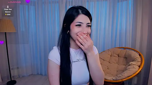 Snapshot of TonjaNeace chatting on December 4, 4:44 am TonjaNeace online show from December 4, 4:44 am