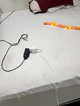 Snapshot of _-_-_-meretriz chatting on October 27, 8:46 pm  - - -meretriz online show from October 27, 8:46 pm