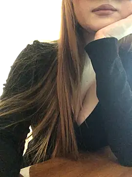 Snapshot of Markiza33 chatting on November 6, 9:21 am Markiza33 online show from November 6, 9:21 am