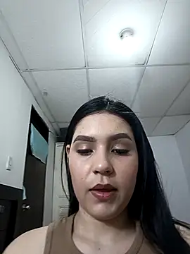 Snapshot of ambersoe chatting on October 28, 10:56 pm ambersoe online show from October 28, 10:56 pm