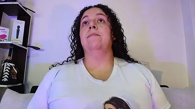 Snapshot of Natasha_Amber chatting on November 23, 4:07 pm Natasha Amber online show from November 23, 4:07 pm