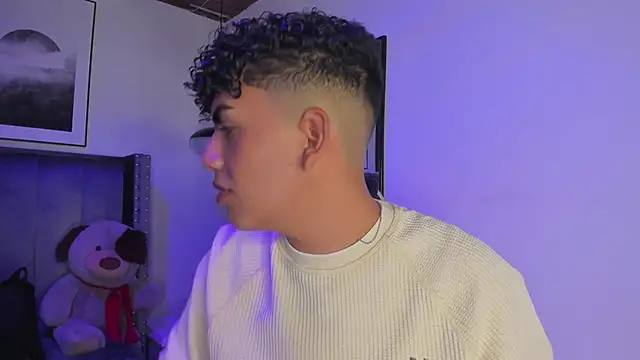 Snapshot of Niick_Twiink chatting on October 30, 8:09 pm Niick Twiink online show from October 30, 8:09 pm