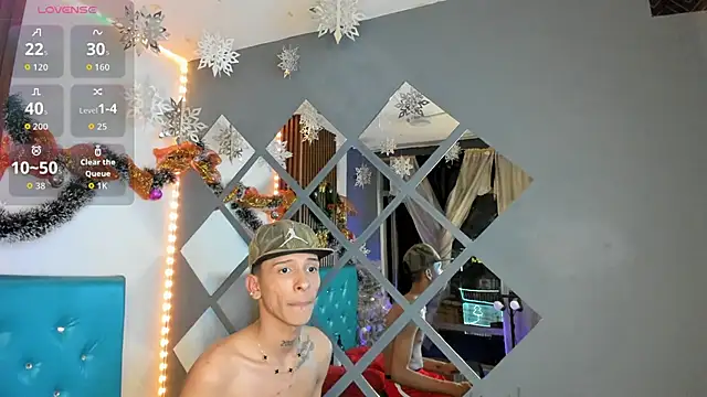 Snapshot of Max_Steell chatting on November 26, 3:40 am Max Steell online show from November 26, 3:40 am