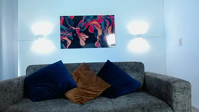 Snapshot of KamiSuarez chatting on November 13, 6:51 pm KamiSuarez online show from November 13, 6:51 pm