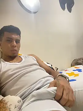 MichaManu7 online show from November 8, 3:50 am