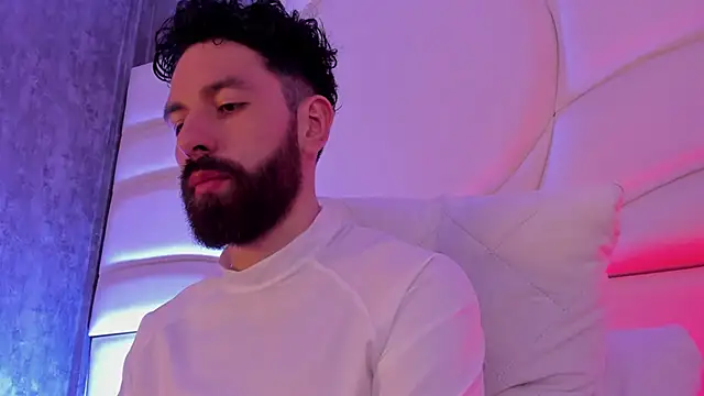 Snapshot of jackfoden01 chatting on December 1, 11:59 am jackfoden01 online show from December 1, 11:59 am