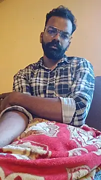 Snapshot of nithinrr chatting on November 14, 2:10 am nithinrr online show from November 14, 2:10 am