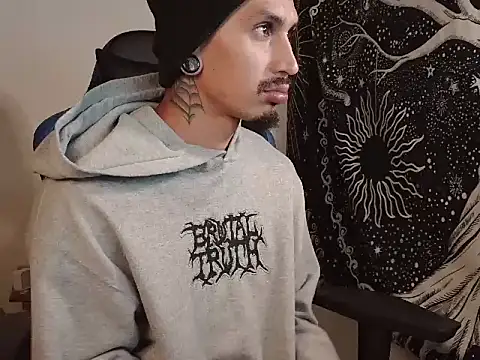 Snapshot of mateos6_6 chatting on November 3, 3:30 am mateos6 6 online show from November 3, 3:30 am