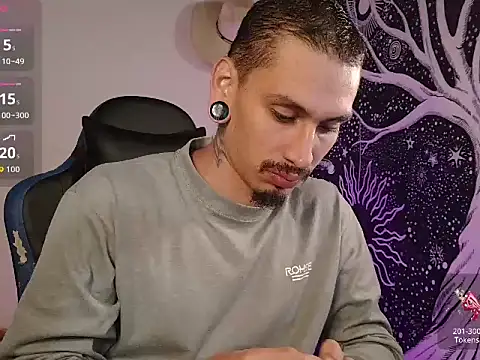 Snapshot of mateos6_6 chatting on November 3, 11:48 pm mateos6 6 online show from November 3, 11:48 pm