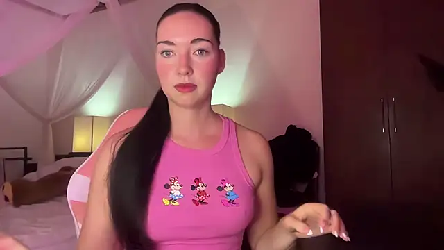 Snapshot of Bae_Belle chatting on November 26, 6:14 am Bae Belle online show from November 26, 6:14 am