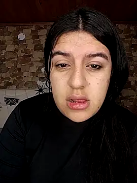 Snapshot of Naaoomii1 chatting on November 1, 8:11 pm Naaoomii1 online show from November 1, 8:11 pm