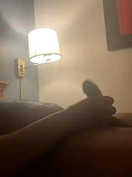 Snapshot of bigblackcock101 chatting on October 31, 7:48 pm bigblackcock101 online show from October 31, 7:48 pm