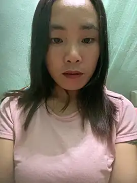 Snapshot of Elysia-007 chatting on November 2, 5:43 am Elysia-007 online show from November 2, 5:43 am