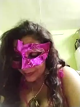 Snapshot of LOVE__RANI chatting on November 23, 2:28 pm LOVE RANI online show from November 23, 2:28 pm