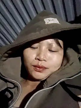 Snapshot of yoyo-mi chatting on November 1, 9:28 pm yoyo-mi online show from November 1, 9:28 pm