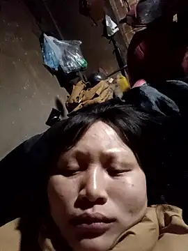 yoyo-mi online show from January 13, 1:05 pm