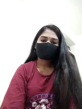 Green LaDY66 online show from December 21, 10:11 am