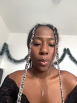 Snapshot of milarain chatting on December 20, 1:29 pm milarain online show from December 20, 1:29 pm