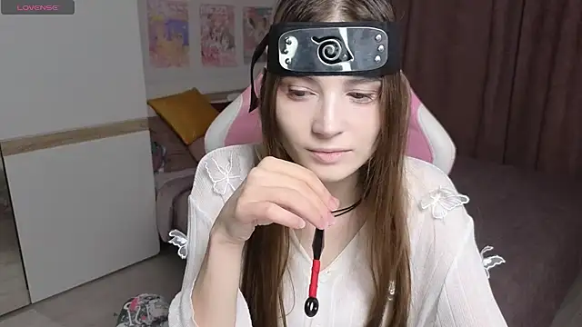 Snapshot of Hana_Flo_ chatting on November 5, 2:06 pm Hana Flo online show from November 5, 2:06 pm