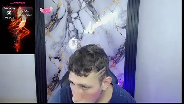 Snapshot of The_latin_boy chatting on November 22, 6:40 pm The latin boy online show from November 22, 6:40 pm