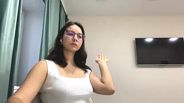 Snapshot of Allisgree chatting on October 30, 5:31 am Allisgree online show from October 30, 5:31 am