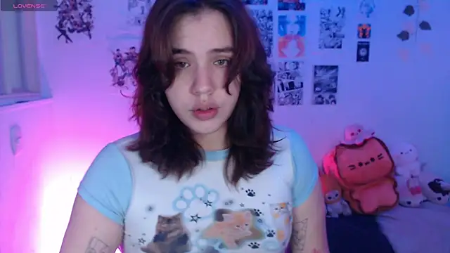 Snapshot of reiko_doll chatting on December 3, 9:35 pm reiko doll online show from December 3, 9:35 pm