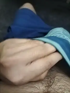 Snapshot of SentScruples chatting on December 1, 10:53 am SentScruples online show from December 1, 10:53 am