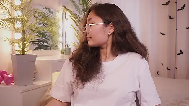 LeanoraBierod online show from October 29, 10:28 am