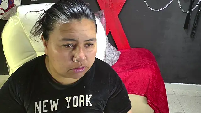 Snapshot of serenamystsh chatting on November 26, 3:07 am serenamystsh online show from November 26, 3:07 am