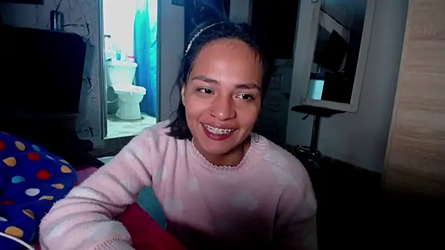 Snapshot of Samara_Homescapes chatting on November 19, 2:00 am Samara Homescapes online show from November 19, 2:00 am