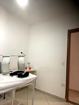 sabrinaneves online show from December 19, 3:08 pm