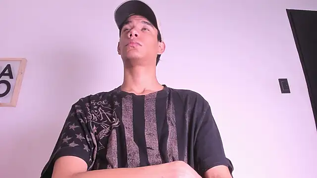 Snapshot of michael_vidal chatting on November 15, 8:05 pm michael vidal online show from November 15, 8:05 pm