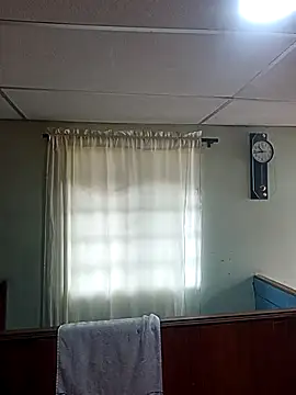 Isa-Giraldo online show from November 13, 12:37 pm