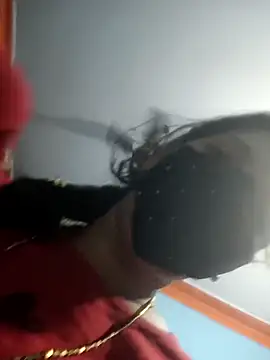 Snapshot of Priyaa_telugu chatting on November 21, 12:32 am Priyaa telugu online show from November 21, 12:32 am