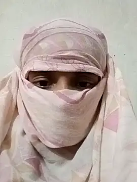 Snapshot of Quenn-Jiya752 chatting on October 31, 1:23 pm Quenn-Jiya752 online show from October 31, 1:23 pm