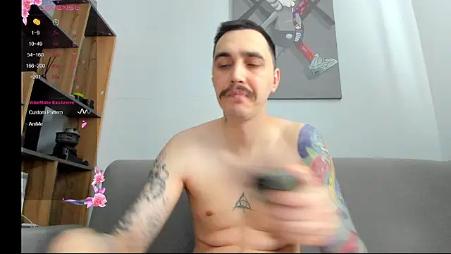 Snapshot of Your_hot_students chatting on November 27, 7:32 am Your hot students online show from November 27, 7:32 am