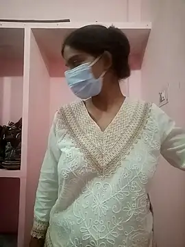 Snapshot of Rani_299 chatting on October 29, 7:43 am Rani 299 online show from October 29, 7:43 am