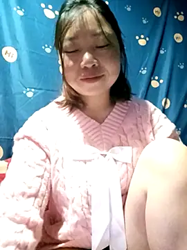 Snapshot of julybe chatting on December 3, 11:03 pm julybe online show from December 3, 11:03 pm